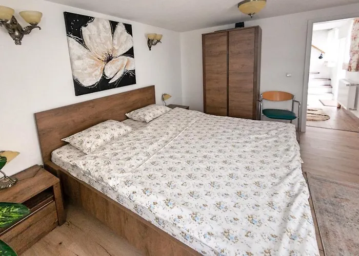 Zur Krone - 1 Ferienhaus *